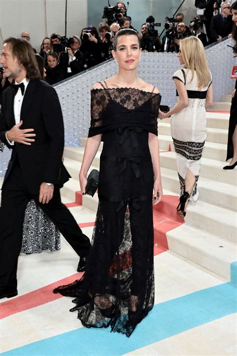 chanel et charlotte casiraghi|Charlotte Casiraghi met gala.